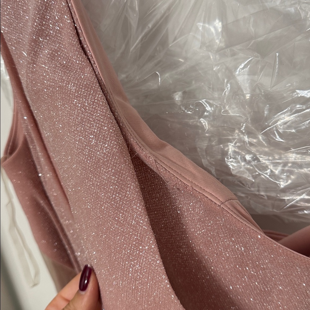 Elegant Pink One-Shoulder Gown - Picture 3 of 10